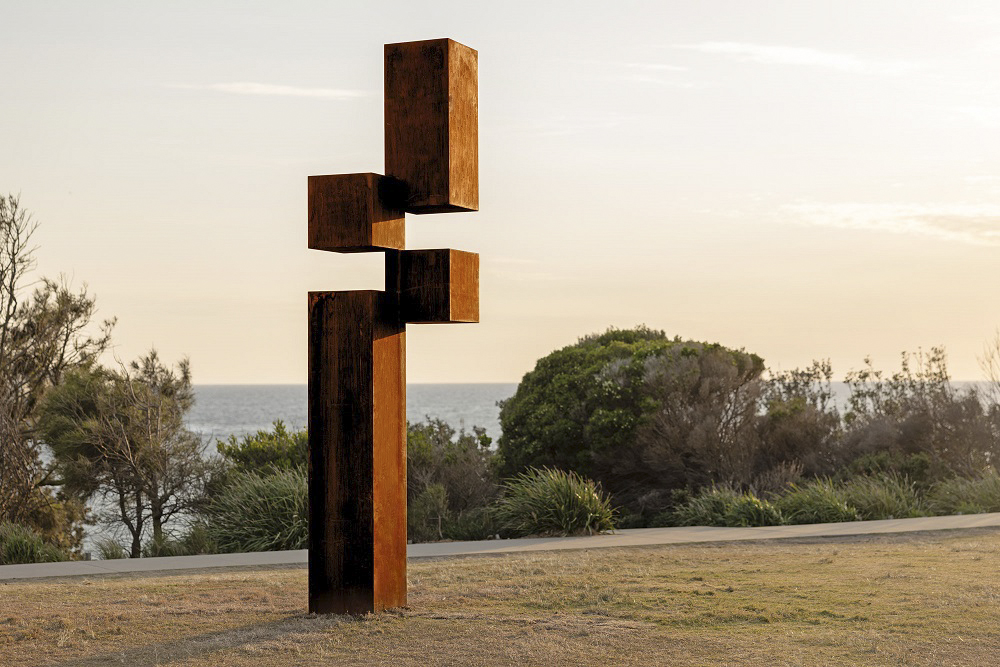 Photo by Charlotte Curd / Sculpture by the Sea, Bondi 2025 / Official page